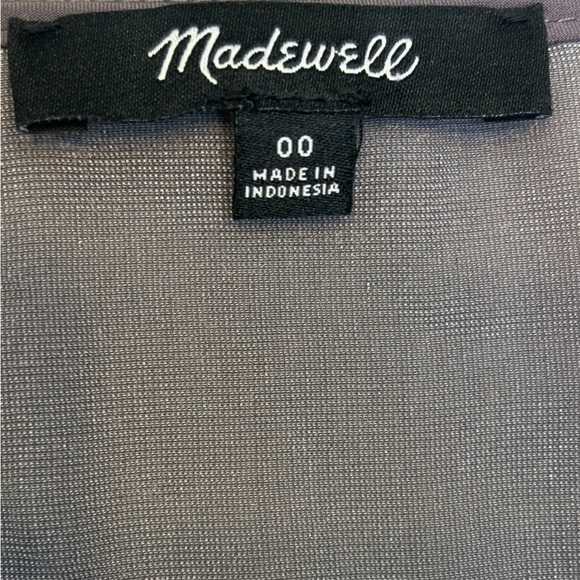 Madewell “Velvet Daylight” Short Sleeve button down top, size 00 in grey 🖤 - Picture 8 of 11